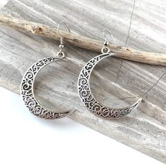 Silver Filigree Moon Dangle Earrings ~Nwt These Silver Filigree Moon Earrings Have A Dark Patina In The Grooves Which Adds Dimension To The Design And Gives These A Lovely Handmade Feel. There Is So Much Detail! Silver Plated. Approx. Size: 2-1/4"L, 1-3/8"W New, Handmade By: Jpeace Designs. New With Tag! Boho, Trendy, Free People Style, Everyday Earrings, Mystical Witches Statement Earrings, Goddess. Elegant Nickel-free Moon-shaped Earrings, Elegant Nickel-free Moon Shaped Earrings, Elegant Adjustable Moon Shaped Earrings, Elegant Moon-shaped Metal Earrings, Elegant Moon Shaped Metal Earrings, Metal Half Moon Earrings With Moon Charm, Half-moon Metal Earrings With Moon Charm, Half Moon Metal Earrings With Moon Charm, Silver Moon Earrings For Festivals