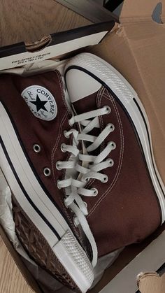 Converse all stars brown Brown Converse, Converse Brown, Converse All Stars, Converse All Star, High Top Sneakers, Casual Shoes