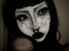 goth makeup on me!! :3 Goth Makeup Looks, Trad Goth Makeup, Goth Eye Makeup, Dark Makeup Looks, Easter Makeup, Alt Makeup, Casual Makeup, Cool Makeup Looks, Emo Makeup