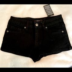 Floral Denim Shorts, Bad Fashion, Satin Shorts, Black Jean Shorts, White Denim Shorts, Floral Denim, Distressed Jean Shorts, Jeans For Short Women, One Piece Outfit