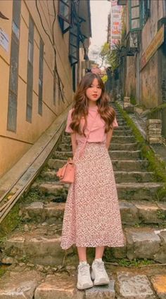 00s Mode, Mode Ulzzang, Korean Casual Outfits, Outfit Jeans, Ulzzang Fashion, Modest Fashion Outfits, Maxi Skirts