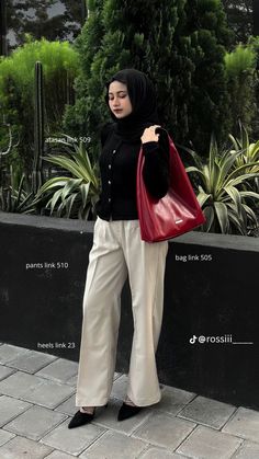 Minimalist Outfit Hijab, Outfit Piknik, Style Hijab Casual, Hijabi Outfit, Class Outfit, Casual Hijab, Hijab Fashion Inspiration, Outfit Hijab