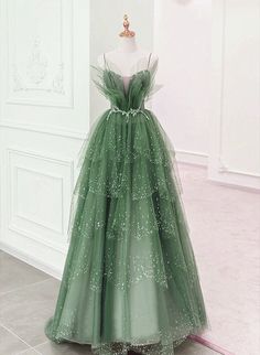 Glam Green Layers Tulle Straps Beaded Long Party Dress Party Dress Green, Tulle Straps, Long Party Dress, Long Formal Dress, Tulle Sleeves, Pretty Prom Dresses, فستان سهرة, Glam Dresses, Party Dress Long