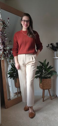 Knit sweater, tailored ankle pants and loafers. Business Sweater Outfits, Dress Pants With Sweater, Slacks And Sweater Outfit, Sweater And Slacks Outfit, Sweater Office Outfits, Sweater And Dress Pants, Pants And Sweater Outfit, Rust Sweater Outfit, Carrot Pants Outfit