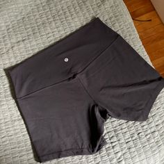 Black Shorts! I Had These Hemmed At The Store And Now They’re Just Too Short For Me. The Inseam Is 6inches Never Worn! Black Lulu Biker Shorts, Black Shorts Aesthetic, Lulu Biker Shorts, Lululemon Black Shorts, Black Lulu Shorts, Lululemon Black Athletic Shorts, Lululemon 2.5 Shorts, Lululemon Biker Shorts, Lulu Shorts