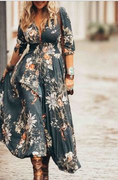 Summer low-key luxury simple girls plus size women's clothing personalized printing design V-neck sexy dress Sukienki Maksi, Maxi Dress Boho Chic, Look Boho Chic, Boho Styl, Chique Outfits, Mode Boho, Maxi Robes, Plus Size Womens Clothing, Boho Stil