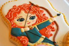 Merida Cookies Merida Cake, Brave Cakes, Brave Birthday Party, Character Cupcakes, Decorative Cookies, Princess Cookies, Cookie Time, Disney Princess Party, Cookie Crumbs