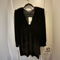 Black Zara Velvet Dress Bnwt Long Sleeve Mini Size Large Perfect Condition Fall Velvet V-neck Dress For Night Out, Fitted Black Velvet V-neck Dress, Black Velvet Dress For Date Night In Fall, Chic Black Velvet V-neck Dress, Black Velvet Long Sleeve Winter Dress, Black Velvet V-neck Dress For Night Out, Black Velvet Long Sleeve Dress For Night Out, Black Velvet Dress For Night Out, Elegant Black Velvet Dress For Night Out