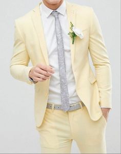 Yellow Wedding Suit, Fiance Suit, Wedding Gown Ideas, Suits Tuxedo, Green Wedding Suit, Dark Green Wedding, Grooms Men, Yellow Wedding Theme, Suit Groom