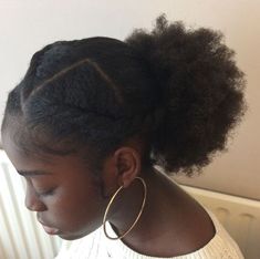 Natural Hairstyles Black Women, Professional Natural Hairstyles, Women Natural Hairstyles, Black Women Natural Hairstyles, Natural Hairstyles For Black Women, Natural Hair Twa, African Natural Hairstyles, Blonde Balayage Highlights