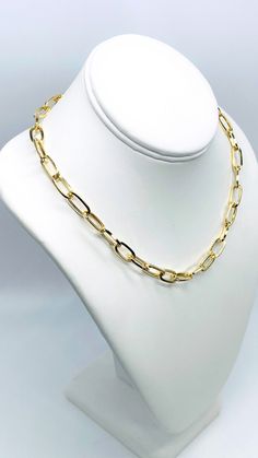 "Large Paperclip Link Style Chains - Great pieces to compliment any style! We offer a variety of lengths, these chains are perfect for pendants! ★ Made with a high quality materials, 18k gold filled overlay, hypoallergenic, lead and nickel free - See Care Tips Below. ★Model is wearing our 16\" Necklace - Available Lengths: 15\", 16\", 18\", 20\" (18 +2\" Ext) ★NECKLACE SIZING: Please measure your neck for correct necklace size before ordering to ensure proper fit. NECKLACE SIZE CHART: These meas Gold Paperclip Necklace, Paperclip Chain Necklace, Paperclip Necklace, Chunky Gold Chain, 16 Necklace, Chain Necklace Gold, Real Gold Jewelry, Long Chain Necklace, Necklace Size