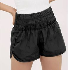 Nwt Ododos Shorts Go To Athletic Shorts Sz L Unique Smocked Waist High Waist Black Mesh Back Pocket Quick Dry 100% Nylon Thanks For Looking !!! Shorts Mesh, Summer Running, Summer Gym, Elastic Shorts, Tennis Skirts, Tennis Skort, Black Houndstooth, Shorts For Women, Pocket Leggings