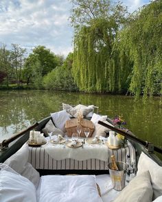 Pinterest Layout, Dream Dates, Picnic Inspiration, Cute Date Ideas, Picnic Date, Romantic Dates, Pretty Places, Travel Aesthetic, Summer Aesthetic