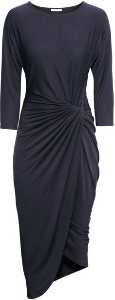 H&M - Jersey Dress // dark blue // reminds me of Princess Kate Dress H&m, Hot Dress, Jersey Dress, Her Style, Perfect Dress, Long Sleeve Tshirt Men, Work Outfit, Casual Dress, Fashion Forward