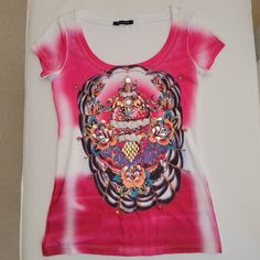 Beautiful Short Sleeve Soft T Shirt Top With A Plain White Back, But The Front Is Explosive Of Color! Fuschia Pink And White Back Ground With Silver Round Studs, Gold Diamond-Shaped Studs And All Beautiful Gorgeous Colors... Very Soft Poly/Spandex Combo... Made In Usa... New Without Tickets, Never Been Worn! If You Need Specific Measurements, Please Ask Prior To Purchase! Size Small: Pit To Pit 15" Unstretched And Overall Length From Top Of Shoulder To Bottom Hem Approx 23" All Of My Items Are From A Smoke Free / Pet Free Home Short Sleeve Rose Print Tops For Summer, Summer Graphic Tee With Rose Print, Fitted Cotton Top With Rose Print, Pink Rose Print T-shirt For Summer, Short Sleeve Rose Print Graphic Tee Tops, White Rose Print Short Sleeve Top, White Cotton Top With Rose Print, White Cotton Tops With Rose Print, White Cotton Rose Print Top