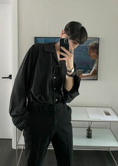 Boys Outfits Aesthetic, Formal Boys Outfit, Aesthetic Male Outfits, Korean Street Fashion Men, Kpop Fashion Men, Mens Smart Casual Outfits, Semi Formal Outfits, Formal Men Outfit, Aesthetic Outfits Men