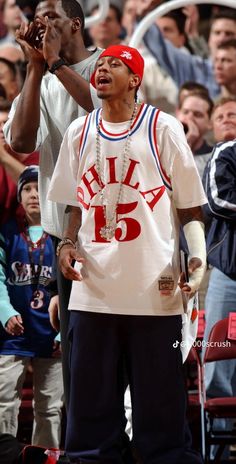 90s Hip Hop Outfits Men, Basketball Jersey Outfit Men, Nba Outfits Men, Halloween Costumes 90s, Hooper Outfit, 90 Fashion Men, 90s Fashion Men Hip Hop, Allen Iverson Wallpapers, Nba Jersey Outfit