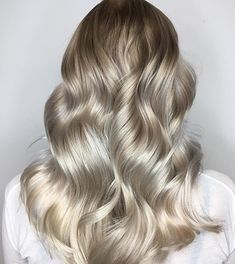 Mother of Pearl Hair Color Formulas | Wella Professionals Pearl Hair Color, Level 8 Hair Color, Blended Balayage, Pearl Blonde, Color Formulas