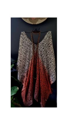 Perfect for Summer.  Loose fit kaftan top in Animal Print. Loose Fit - Looks great on sizes 10 to 16 (Australian/UK)  Great for the beach...beach to bar....over jeans, shorts, togs...very versatile. You will absolutely love this beautiful top.   Wear with a cami underneath, jeans and heels. Throw it over your swimwear after a big day at the beach and go straight to the bar! Wear it over the top of a short solid colour dress with heels. Lovely Batwing Sleeves.  Drapes Beautifully. Simple Asymmetr Kaftan Top, Camo Top, Lovely Tops, Solid Color Dress, Asymmetrical Design, Batwing Sleeve, Jeans Shorts, Womens Clothing Tops, Free Size