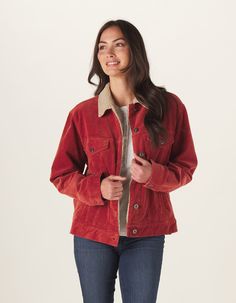 A cult classic with a TNB essence, this heavy corduroy jacket is an oversized fit with slightly dropped shoulders, a sherpa collar and lined bodice, denim shank buttons, and classic trucker style lines and construction. Warm enough to be practical, and with a stylish vintage vibe that goes with everything, this one will quickly become a fall staple.