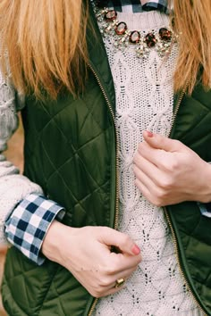 cozy sweaters, plaid and statement necklace topped with a vest. helllllo Fall! Hunter Green Shirt Outfit, Green Shirt Outfit, Pijamas Women, Southern Shirt, Erin Wasson, Southern Marsh, Green Vest, Southern Tide, Minimal Classic