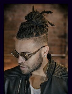 Mohawk Dreads Mens, Formal Dreadlock Hairstyles For Men, Male Dreadlock Hairstyles, Dreads Man Bun, Dreadlocks White Man, Dreadlock Ponytail Men, Long Dreads Ponytail Men, Short Black Natural Hairstyles