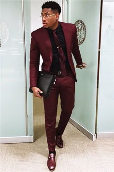 Get inspired by this Fashion Burgundy Mens Suits Business Suits Slim Fit One Button Prom Outfits (Blazer Pants) with rush order service at ballbella.com. Fast delivery worldwide, 1000+ styles available, extra coupons to save you a heap. Dark Red Suit, Maroon Suit, Suit Prom, Costum Elegant, Prom Suits For Men, Men's Business Suits, Maroon Wedding, Dinner Suit, Suits Men Business