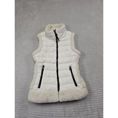 Elevate Your Winter Wardrobe With This Chic Calvin Klein Vest For Women. Crafted From High-Quality Polyester, This Vest Features A Full Zip Design And Quilted Accents For A Stylish Touch. The White Color And Small Size Make It Perfect For Layering Over Any Outfit, While The Fur Trim Adds A Touch Of Luxury. Ideal For Everyday Wear Or Special Occasions, This Vest Is A Must-Have For Any Fashion-Forward Woman. Gently Worn ~ Super-Fast Shipping, Ships The Same Or Next Business Day! ~All Items Shipped Calvin Klein Vest, White Calvin Klein, Quilted Puffer Vest, Womens Puffer Vest, Black Puffer Vest, Vintage Calvin Klein, Winter Vest, Calvin Klein White, Calvin Klein Women