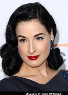 <3 Hairstyle Black, Black Hairstyle, 50s Hairstyles, Wavy Hairstyle, 1940s Hairstyles, Black Ash, Pin Up Hair