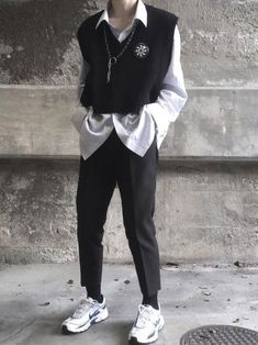 Korean Street Fashion Men, Ulzzang Outfit, Aesthetic Grunge Outfit, Streetwear Men Outfits, Men Fashion Casual Outfits, Korean Street Fashion, Edgy Outfits, Korean Outfits, Streetwear Outfit