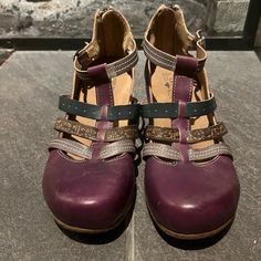 Never Worn, Playful Color European Style, Soft And Comfortable Leather, Wedge Shape, Heel Is About 1.5”, Eu 39 Fits Like Us 8.5 Artistic Shoes, Shoes Color, Womens Shoes Wedges, European Style, European Fashion, Leather Shoes, Wedges, Women Shoes, Purple