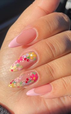 Salon Offers, Neutral Nail Designs, August Nails, Girly Acrylic, Nails Trend, Stunning Nails, Nagel Tips, Floral Nail