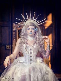 Organza Corset, Iridescent Organza, Mermaid Corset, Head Dresses, Corset Outfits, Corset Outfit, Wood Clothes, Queen Costume, Ice Queen