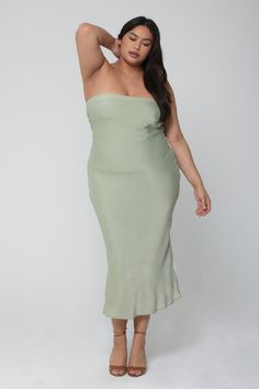 This is an image of Anna Slip in Sage - RESA featuring a model wearing the dress Strapless Slip Dress, Slip Dress Midi, Bias Slip Dress, Home Dress, Dress Midi, Midi Length Dress, Chic Dress, Timeless Pieces, Air Dry