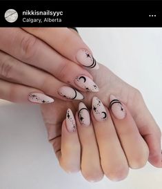 Witch Nails Almond Shape, Witch Wedding Nails, Simple Gothic Nail Designs, Nail Ideas Witchy, Short Goth Nails Ideas, Witchy Summer Nails, Summer Witch Nails, Witchy Almond Nails, Nails Alternative Style