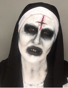 Nun Face Paint, Evil Nun Makeup, The Nun Makeup, Sfx Gore Makeup, Sfx Gore, Evil Makeup, Facepainting Halloween, Evil Nun