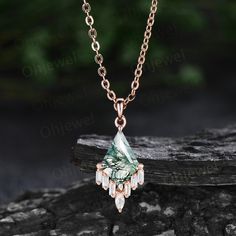 "The necklace is handmade,very high quality! It can be made in white gold,rose gold or yellow gold with 14k or 18k. However for some people who are nickel allergic,I can also make it to 925 sterling silver to make you can wear it. Details: *7X10mm kite natural moss agate. *Side stone: moissanites. Chain: 16+2 Inches length. Returns & Warranty 30-Day money back guarantee (starting from the day of delivery). \"Made to Order\" purchases qualify for our 30-day money back guarantee. The 30-day money back guarantee gives you time to make sure your purchase is perfect. If you need to  return it for any reason, I'll be happy to offer an exchange or refund. However,please also know for \"Made to Order\" item,there will be handcrafting and shipping fee charged from the original payment,the others wi Jewelry Sketching, Moss Agate Necklace, Moss Agate Jewelry, Green Moss Agate, Peridot Necklace, Necklace Rose Gold, Moissanite Necklace, Citrine Necklace, Necklace Rose