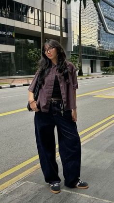 Cool Fits Women, Aussie Street Style, Japan Street Style Women Casual, Creative Woman Outfit, Basic University Outfits, Masculine Street Style Women, Tomboy Femme Fall Outfits, Womens Masc Outfits, Masc Summer Outfits Aesthetic