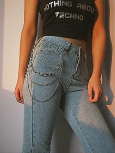 Converse Outfits, 90s Trends, Tumblr Outfits, Womens Fashion Inspiration, Waist Chain