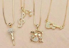 🎶🎼🎻🎹🎷🎺🎸🎵🎤🎧 Music Necklace, Bff Jewelry, Friend Jewelry, About Music, Music Jewelry, Magical Jewelry, Dope Jewelry, Fancy Jewellery, 영감을 주는 캐릭터