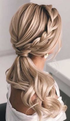 Tail Hairstyle, Pony Hairstyles, Wedding Hair Half, Chic Hair, Penteado Cabelo Curto, Formal Hairstyles