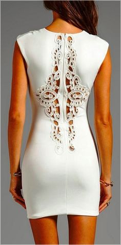 White Sleeveless Back Detail Dress Mode Shoes, Capped Sleeve Dress, Vogue Fashion, White Sleeveless, Mode Inspiration, Fashion Details, Dress Details, Pretty Dresses