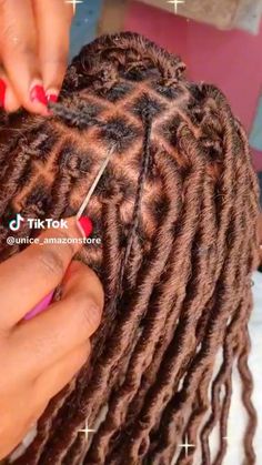 Crochet Dread Hairstyles, Dread Extension Hairstyles, How To Crochet Dreadlocks Tutorials, Faux Locs Install, Crochet Locs Hairstyles, Faux Locs Extensions, Extension Tutorial, Synthetic Dreads Hairstyles, Soul Hair