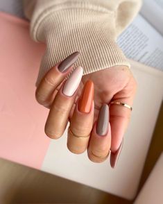 Discover the Top 29 Fall Nail Colors 2024: Season's Best Trends - divagaze.com Autumn Manicure, Manicure Inspiration, Fall Nail Designs