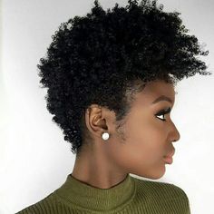 Hairstyles Afro, Queen Sugar, Taper Cut, Afro Queen, Tapered Natural Hair, Woman Afro, Tapered Hair