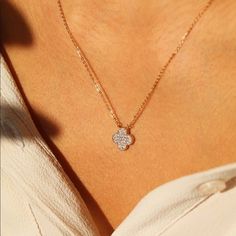 Elevate Your Style With Our 14k Solid Gold Adjustable Clover Necklace, A Delicate Masterpiece That Combines Elegance And Charm. Weighing Approximately 2 Grams, This Lightweight And Dainty Necklace Offers A Touch Of Sophistication To Any Outfit. The Four-Leaf Clover Pendant Symbolizes Luck And Good Fortune, Making It Not Only A Stylish Accessory But Also A Meaningful Talisman. Its Adjustable Length, Ranging From 17 To 18 Inches, Ensures A Perfect Fit For Any Neckline. Crafted With Precision And C Semi Precious Bead Necklace, Dainty Accessories, Necklace Quotes, Chunky Bead Necklaces, Four Leaf Clover Necklace, Clover Pendant, Traditional Jewellery, Art Deco Necklace, Clover Necklace