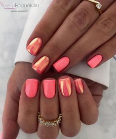 Coral Nail Designs, Coral Nails With Design, Coral Nail, Coral Nail Polish, Summer Nail Ideas, Coral Nails, Nagel Tips, Summery Nails, Neon Nails