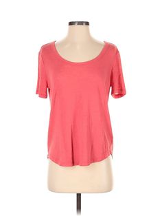 Gap Short Sleeve T Shirt Size: X-Small Tops - used. 52% LINEN, 48% POLYESTER | Gap Short Sleeve T-Shirt: Red Tops - Size X-Small Cheap Forever 21 Cotton Blouse, Red Tops, Gap Shorts, Red Shorts, Red Top, Short Sleeve T Shirt, Small Tops, Tshirt Dress, Short Sleeves Tops