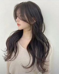 Long Layers With Curtain Bangs Thick Wavy Hair, Long Layers With Curtain Bangs Wavy Hair, Curtain Bangs Thick Hair, Bangs Aesthetic, Caramel Blonde Hair, Long Length Hair, Summer Haircuts, Long Hairstyle, Aesthetic Korean