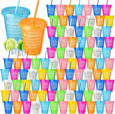 there are many cups with straws in them